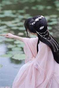 不就给她过户房子，至于离婚吗？畅销小说推荐